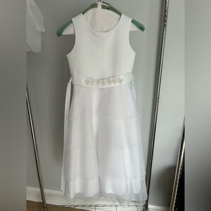 Elegant White Sleeveless Kids Dress